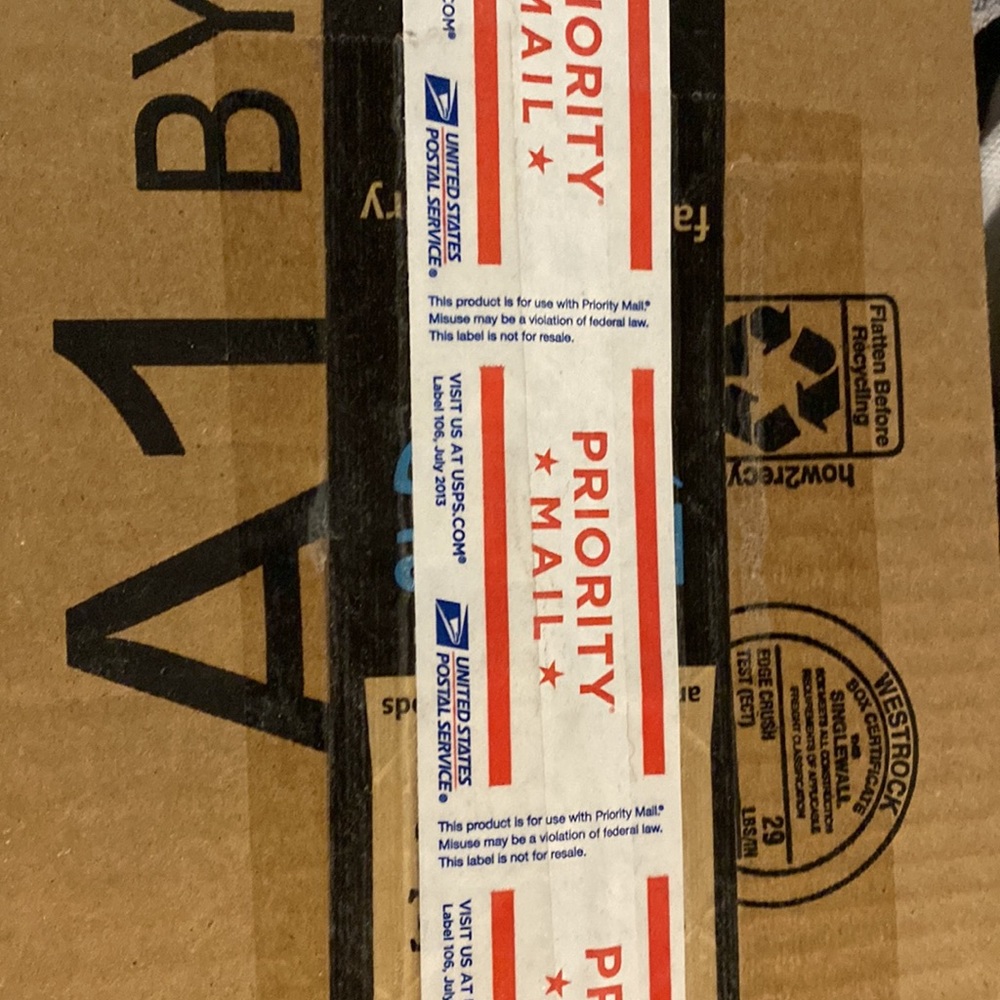 Mystery Box ???? - Picture 3 of 3